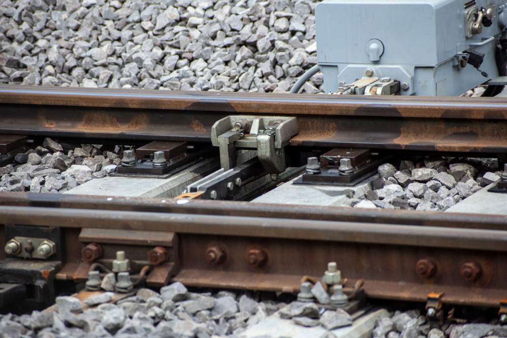 how train tracks work